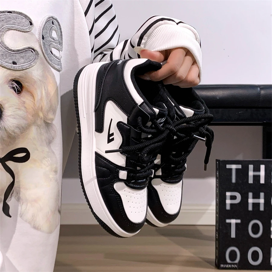 回力酒红高帮鞋子小白鞋女2026新款百搭小众原创厚底运动板鞋爆款