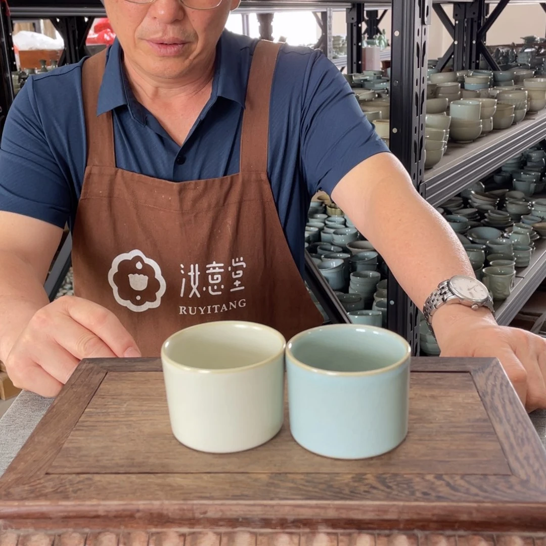 其他冬*月白釉扳指杯和天青扳指杯