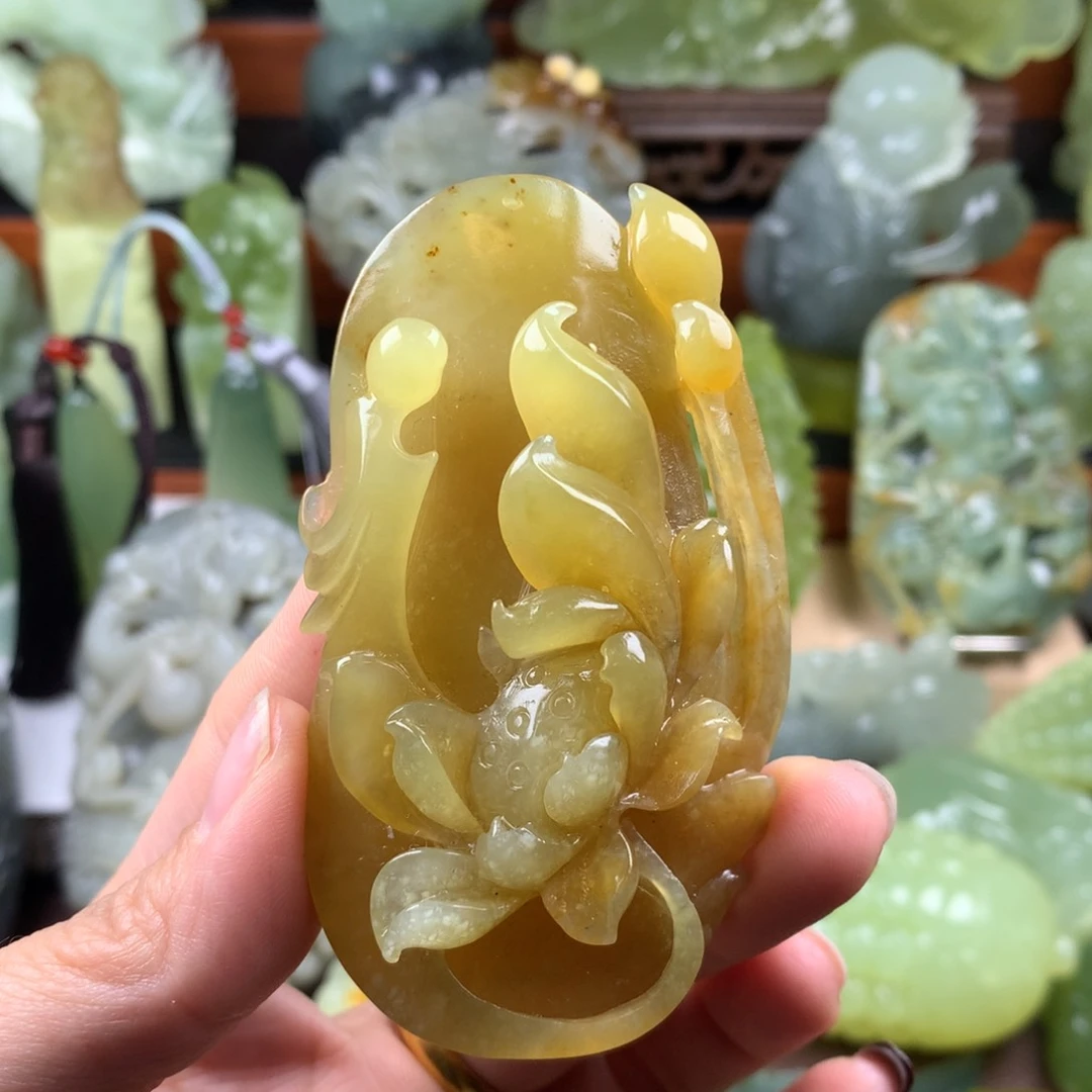 岫玉未镶嵌手把件