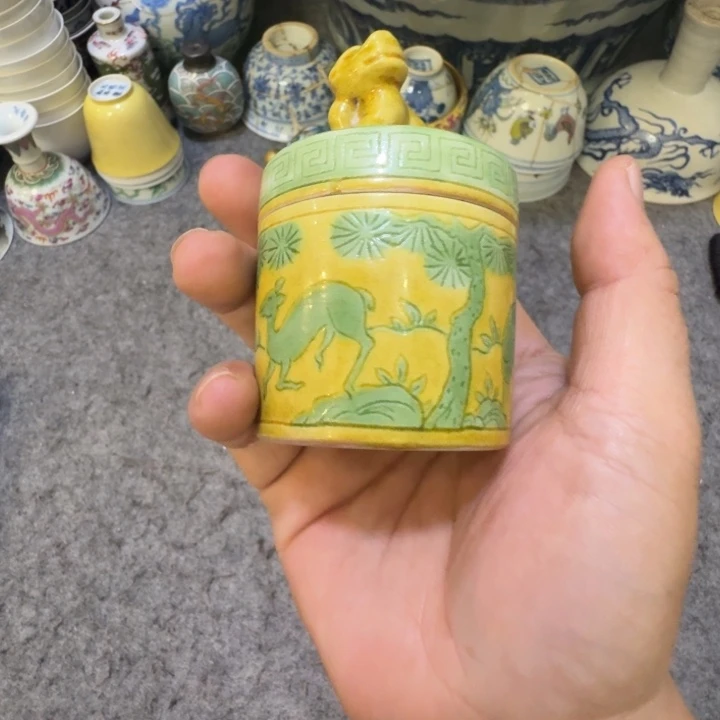 罐陶瓷工艺品摆件黄绿彩盖罐