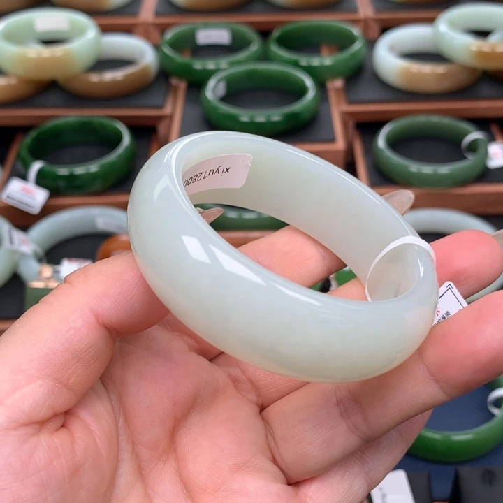 和田玉5354圈口未镶嵌