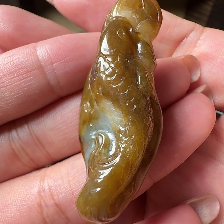 翡翠未镶嵌手镯100
