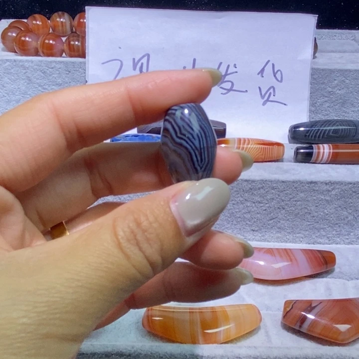 玛瑙/玉髓未镶嵌颈饰