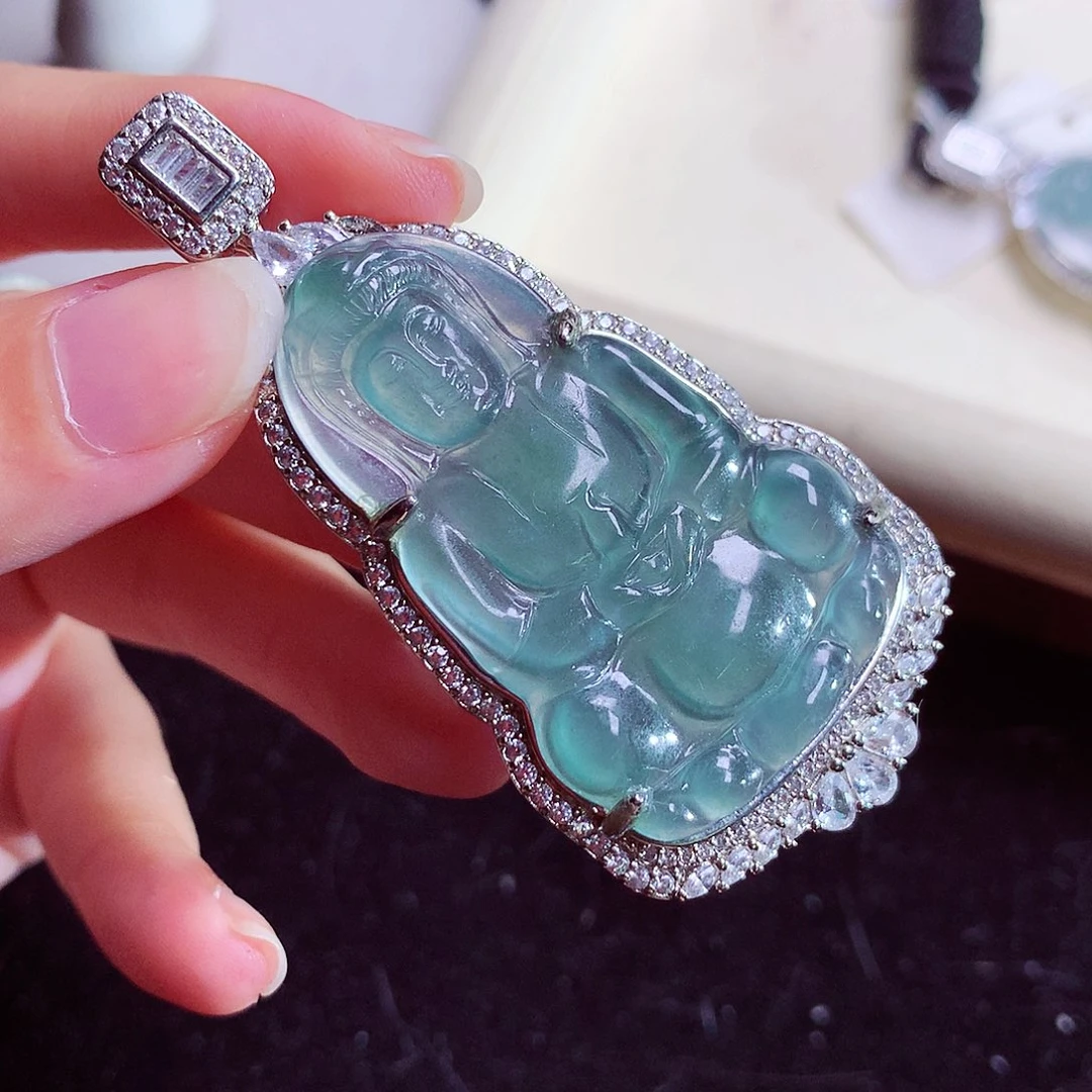 颈饰未镶嵌翡翠天然