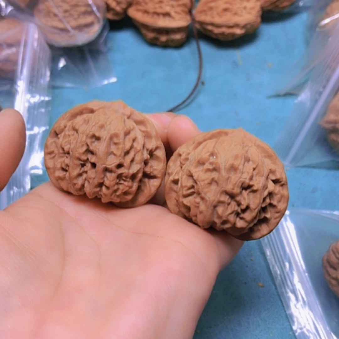 【闪购商品】把件核桃41宫灯修尖