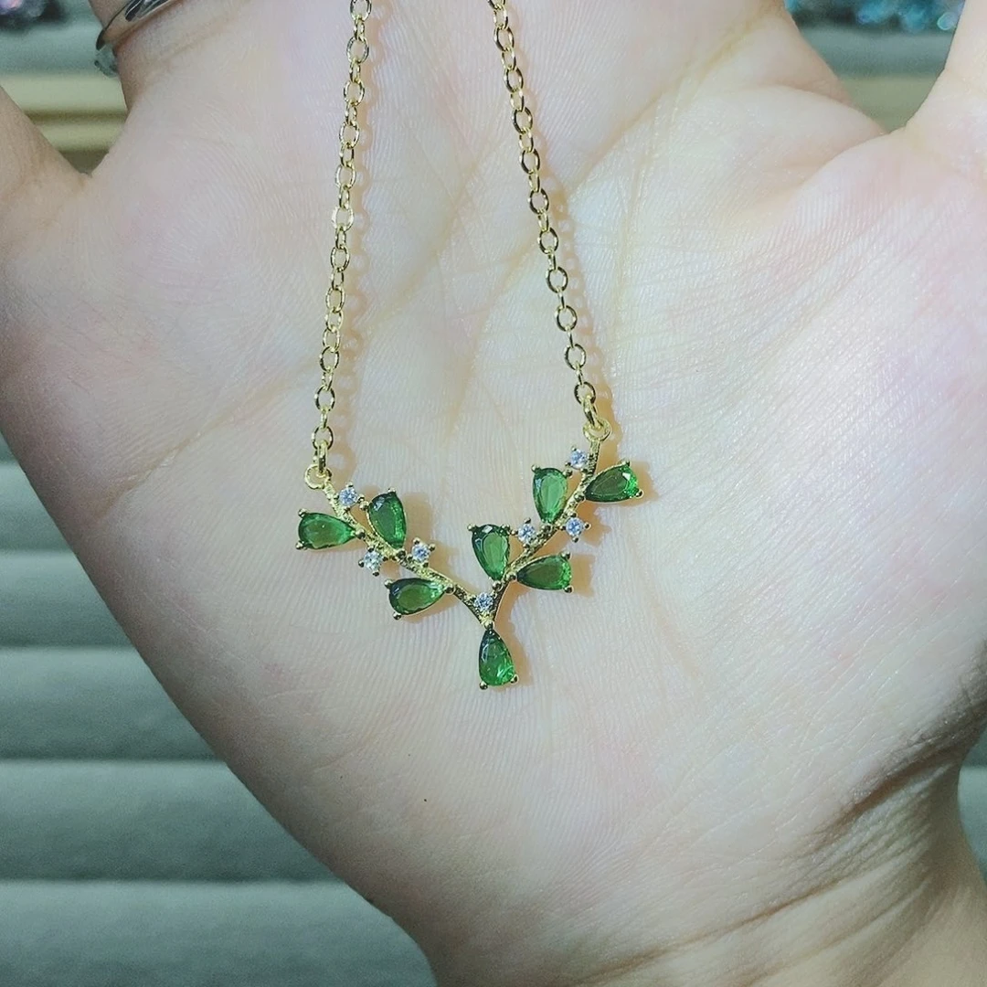 【闪购商品】银S925镶嵌耳饰托帕石