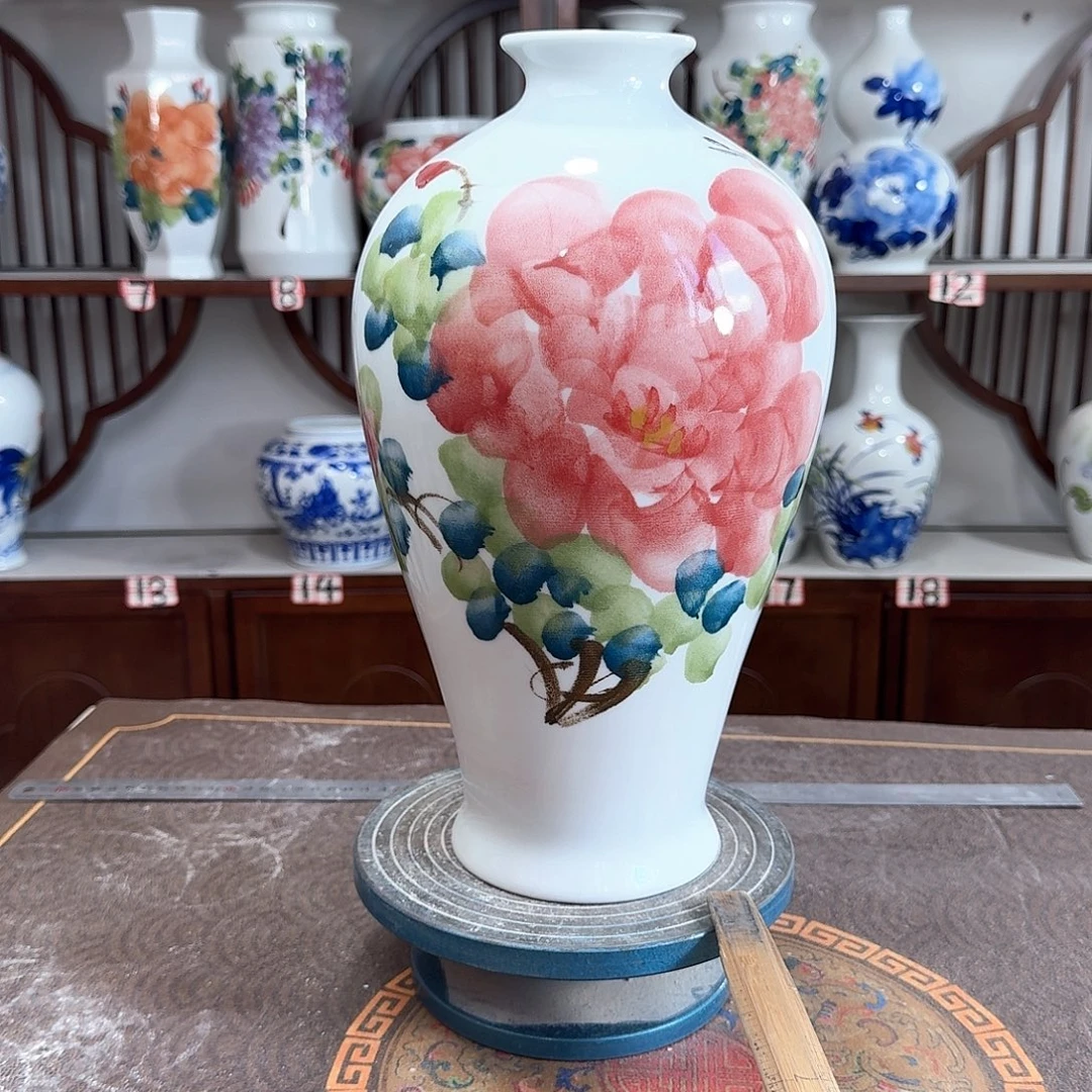 摆件景德镇陶瓷梅红牡花