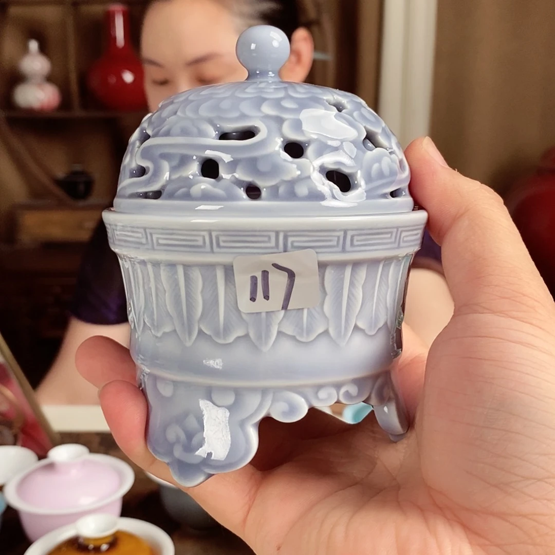 117号福利柴窑暮山紫手工雕刻香炉想*称