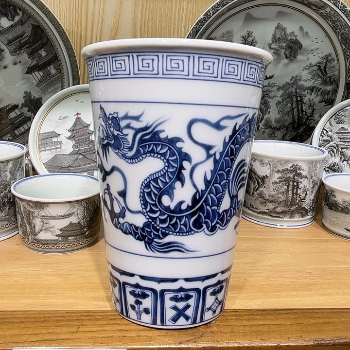 皇***生青花铠甲龙可乐杯