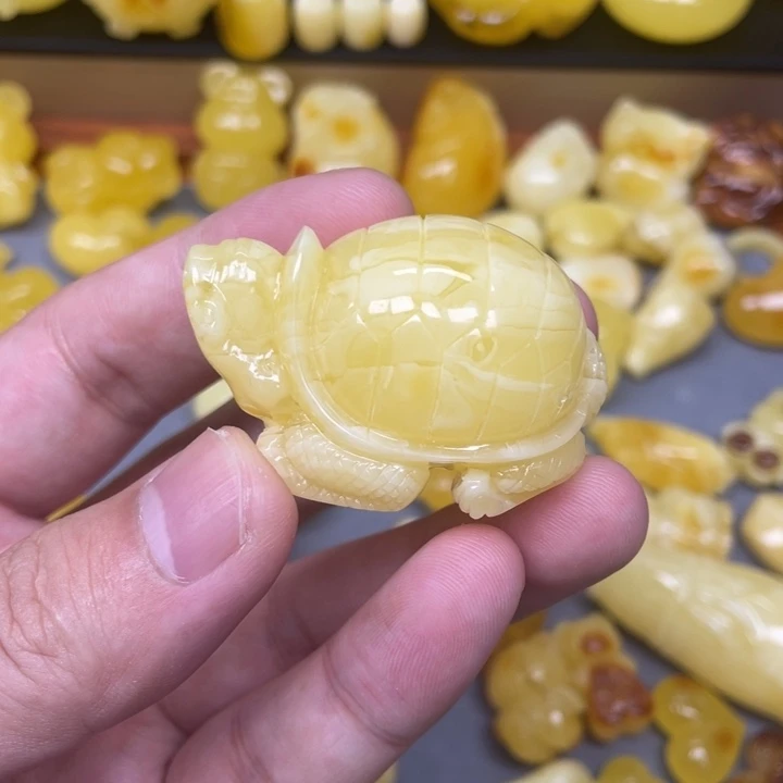 今***饰未镶嵌蜜蜡珠宝奇石