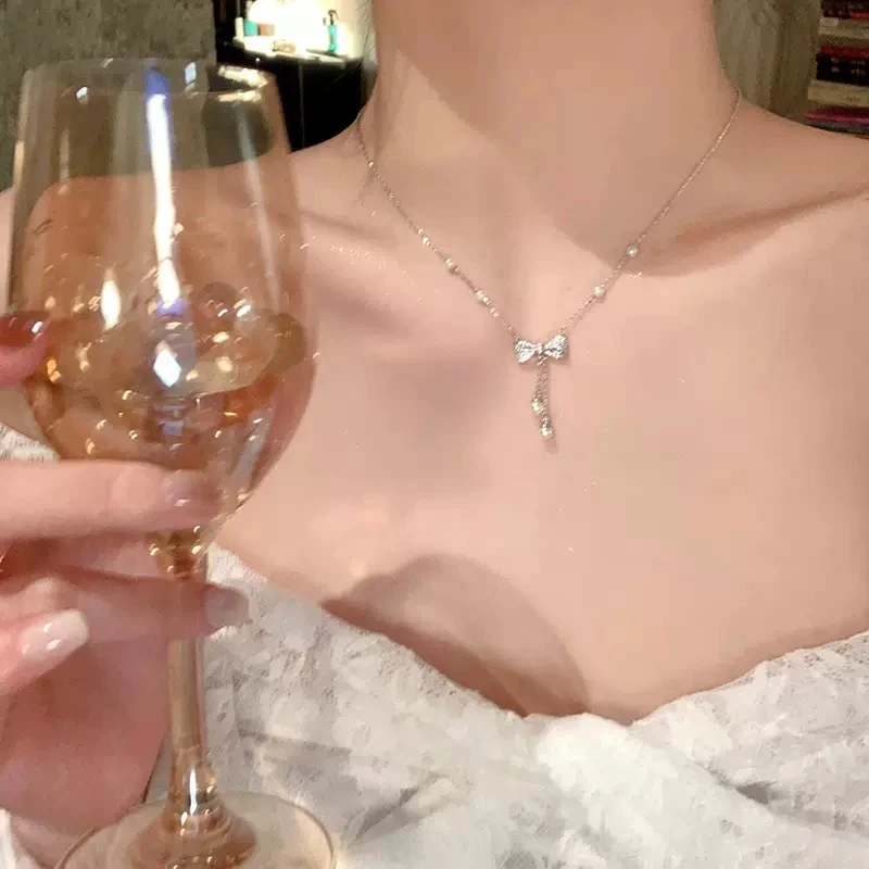 珍珠蝴蝶结流苏项链轻奢小众锁骨链高级感颈链ins风百搭配饰 饰品