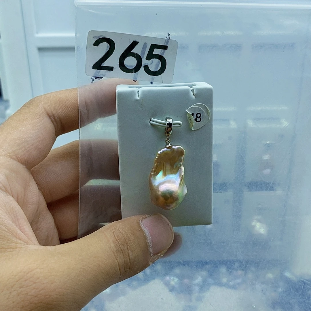 淡水珍珠合金颈饰