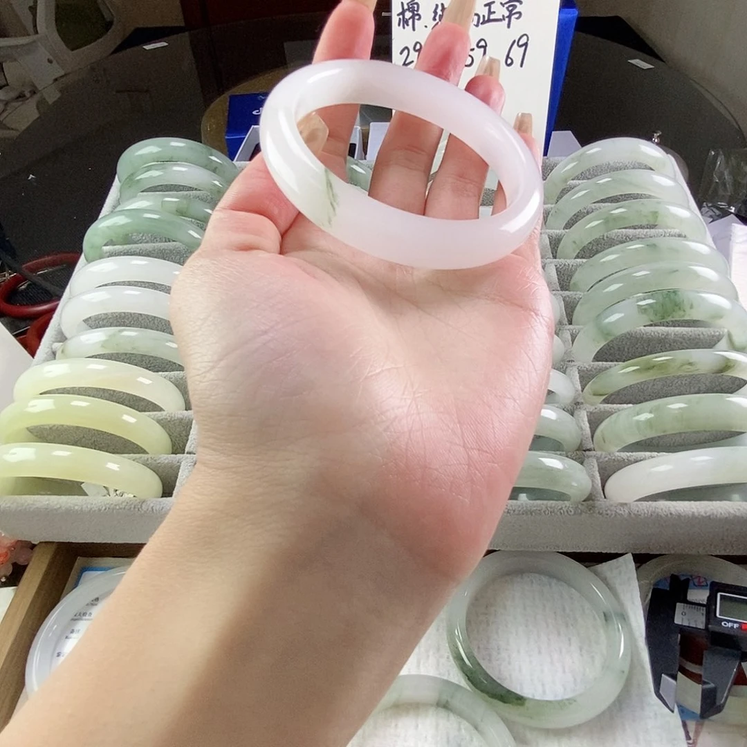 石英质玉手镯未镶嵌、***渔59.3