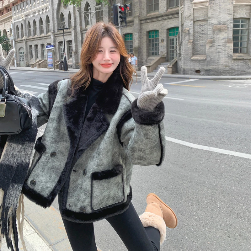麂皮绒皮毛一体外套女2024冬季新款氛围感复古甜酷炸街机车风棉服
