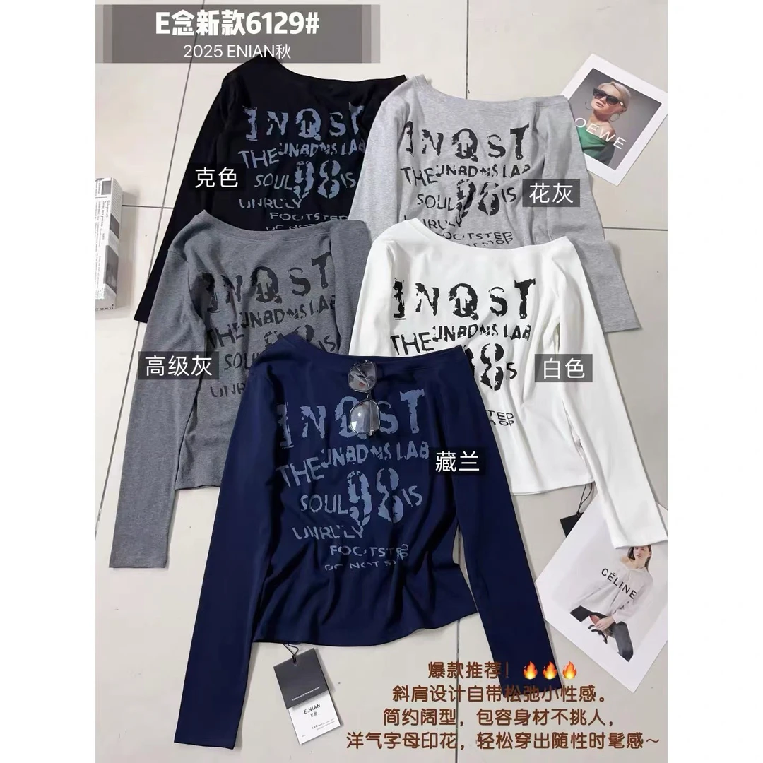 E念6129早秋新款韩系斜领露肩字母印花长袖T恤女修身显瘦上衣潮