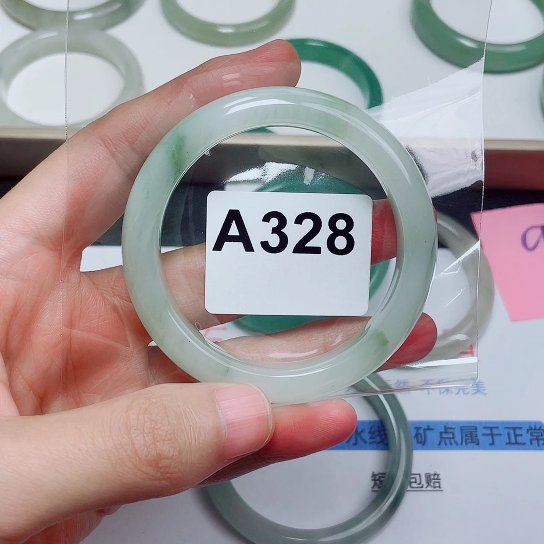 石英质玉未镶嵌手镯55.8