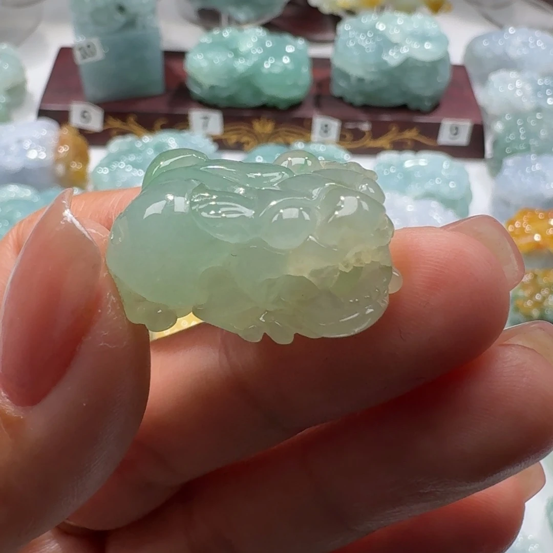 定制翡翠未镶嵌咖****醉貔貅