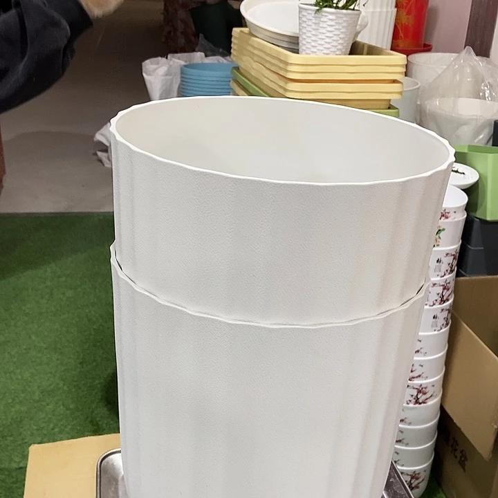 塑料大竖纹口26高30白色无拖2个