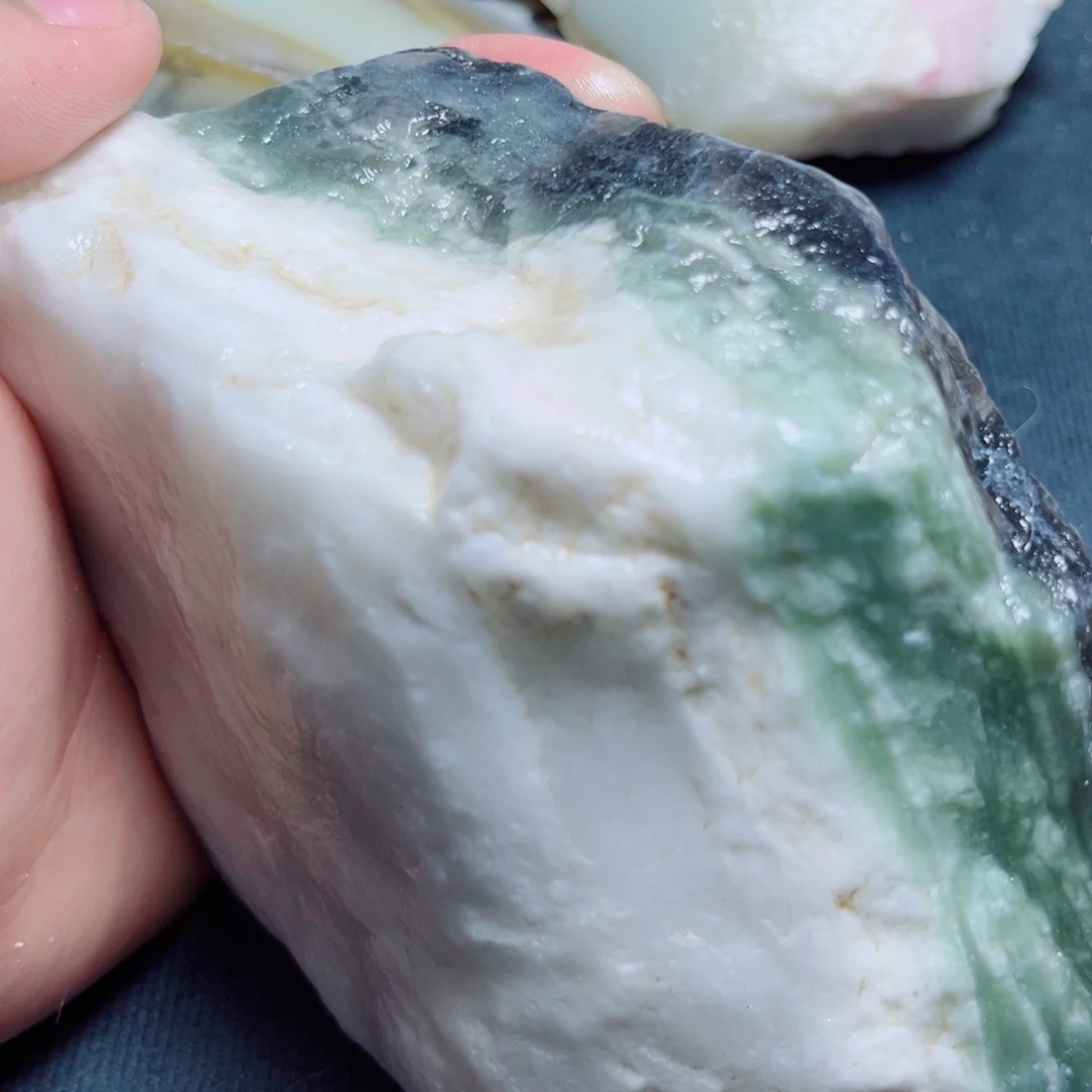 未镶嵌和田玉珠宝奇石