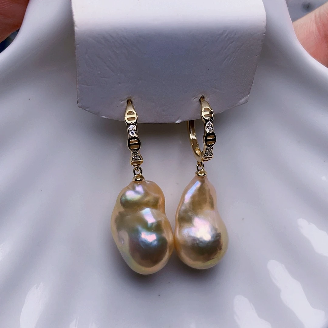 未镶嵌淡水珍珠耳饰默