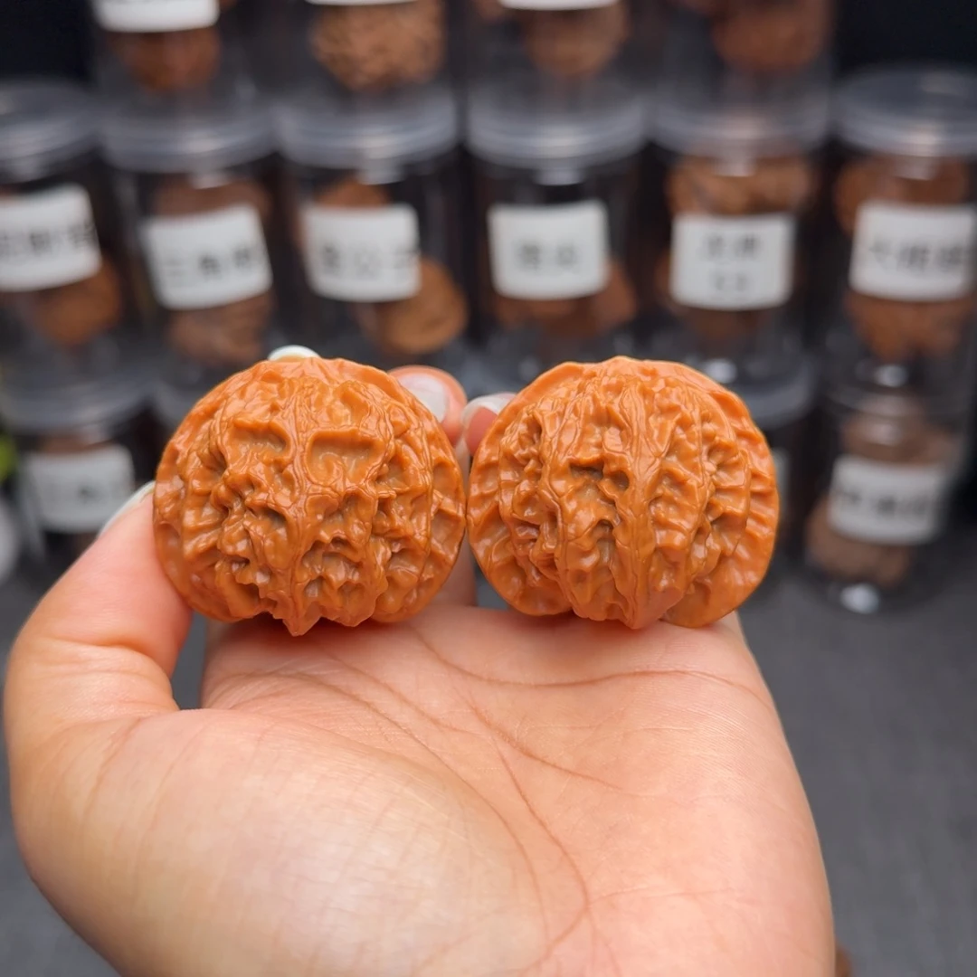 文玩核桃把件苹果园