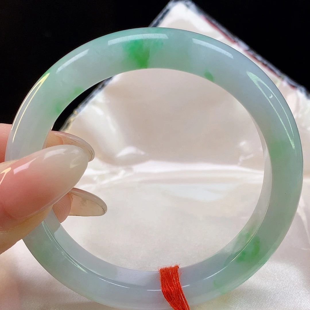 翡翠手镯未镶嵌天然翡翠7040