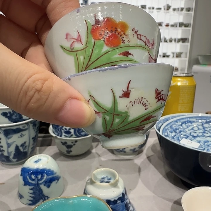 阿*一对粉彩杯杯杯口杯