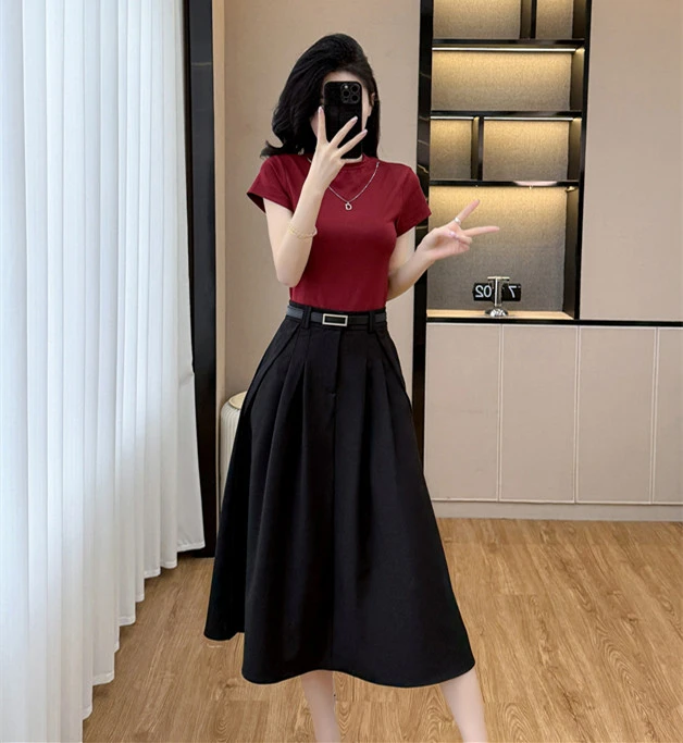 安可拉红短袖T恤搭配半身裙子女2025夏季新款ins高级感两件套装女