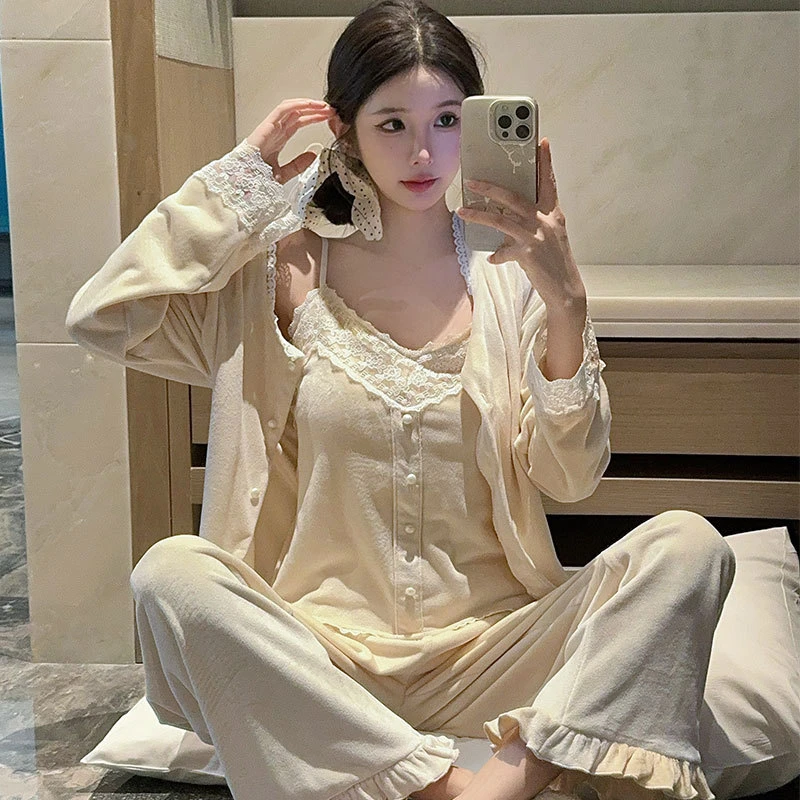 2024冬季新款海岛绒睡衣女秋冬季吊带三件套带胸垫外穿家居服套装