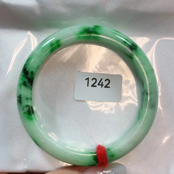 翡翠手镯未镶嵌天然翡翠手镯56