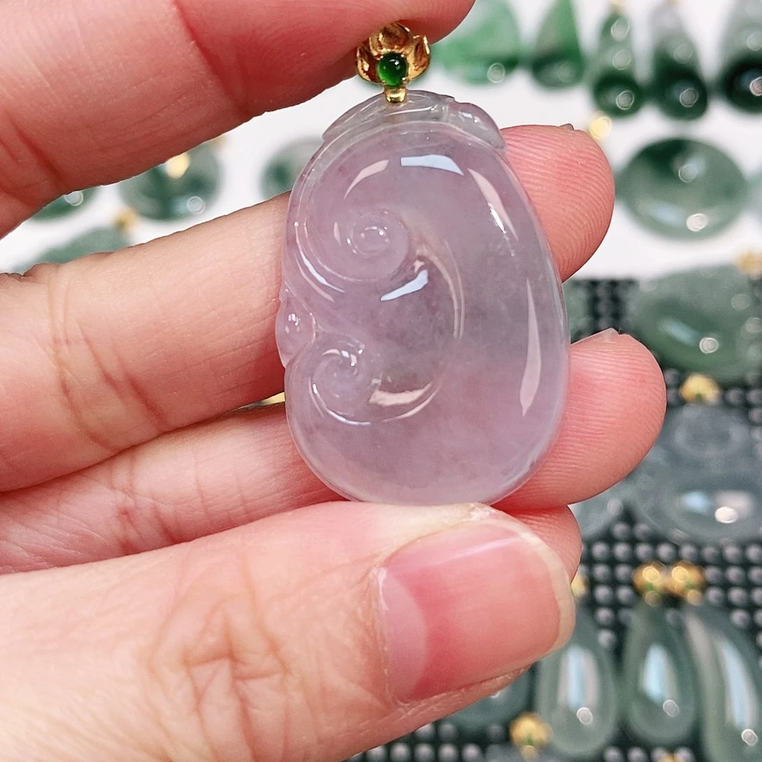 翡翠颈饰18K金镶嵌吊坠