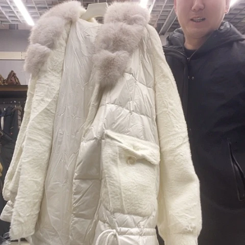 好看女士短款外套