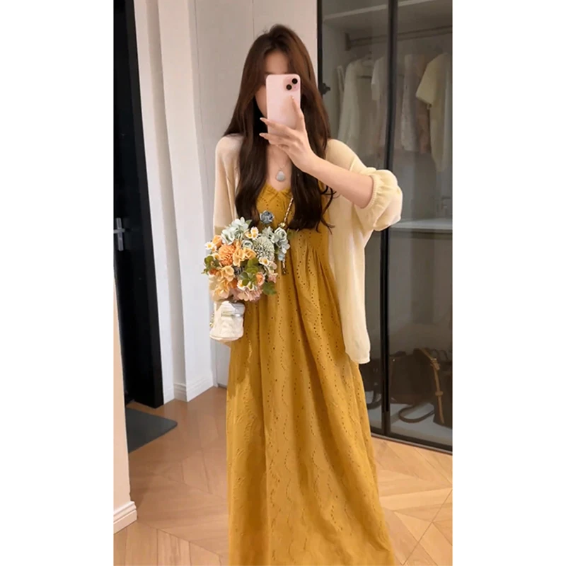 2025夏季新款法式温柔风薄款宽松百搭开衫V领镂空收腰吊带连衣裙