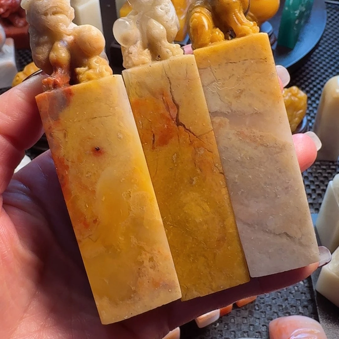 寿山石印石老挝石