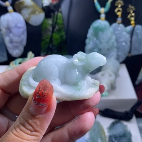 【闪购商品】颈饰未镶嵌翡翠鼠