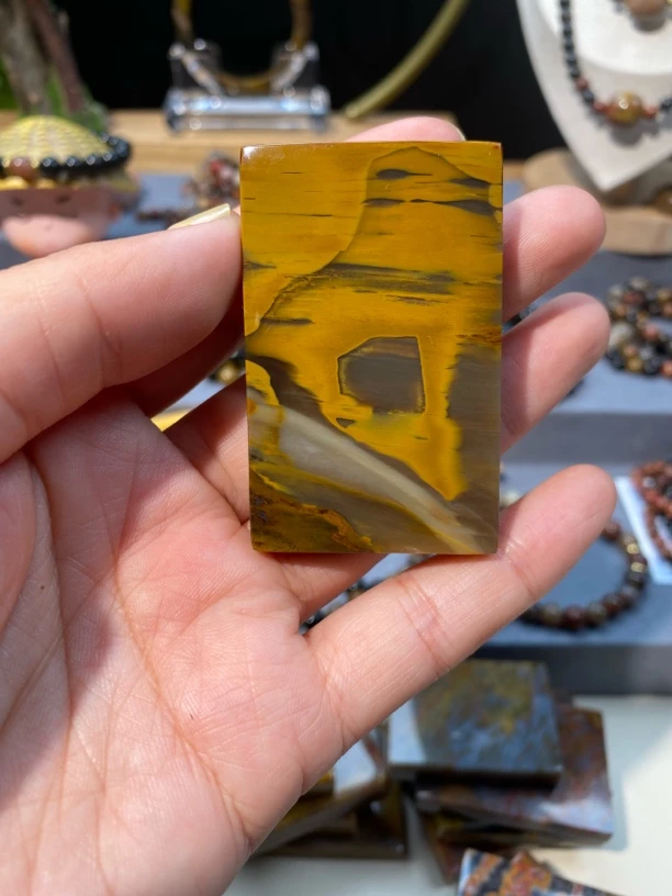 天然北票硅化玉牌子