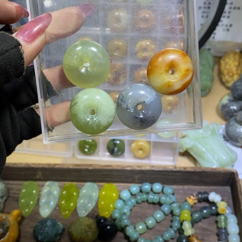 【闪购商品】蛇纹石玉颈饰未镶嵌61