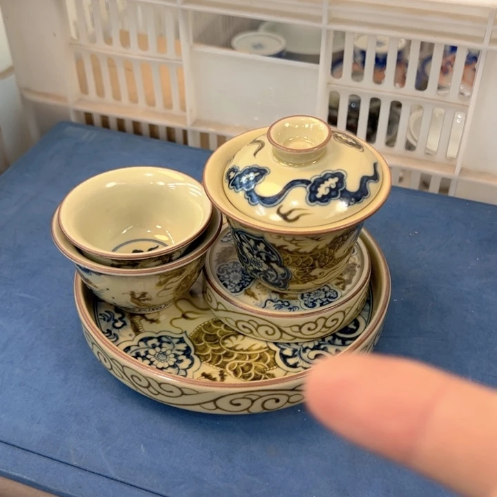 W***D瓷片釉里金穿花龙五件套全品