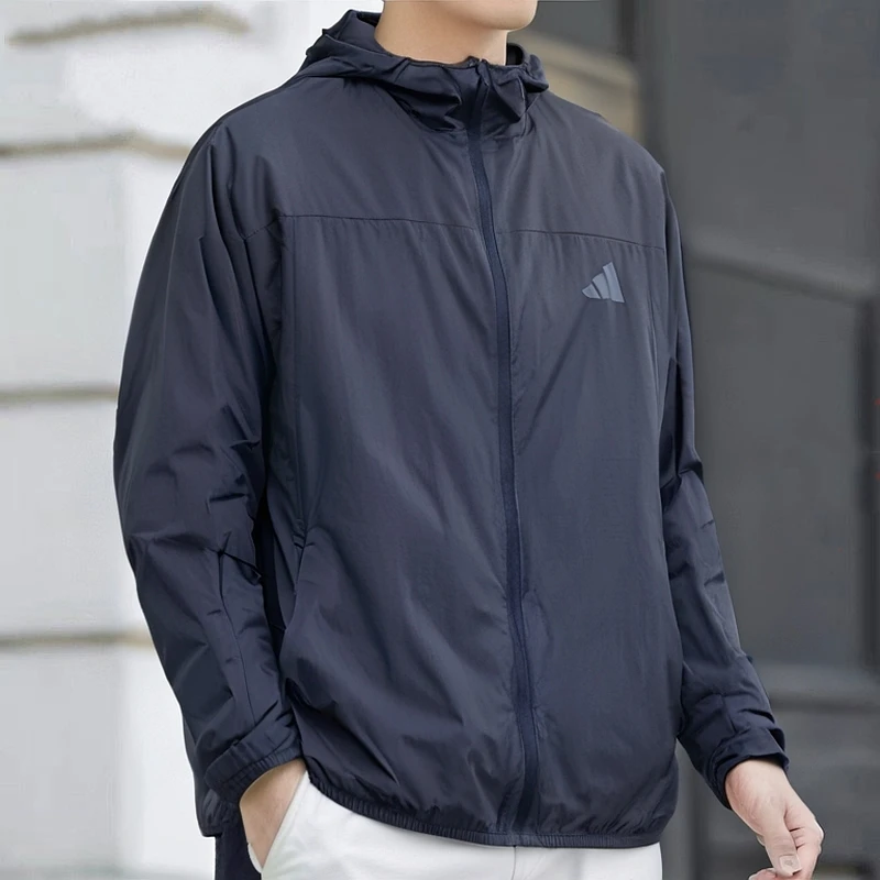 Adidas阿迪达斯外套男子夏季新款运动上衣休闲速干连帽夹克KC6009