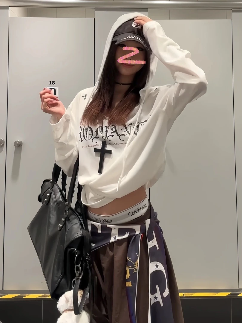 花生酱  哥特风防晒连帽罩衫秋季美式辣妹跳舞爵士宽松空调衫潮