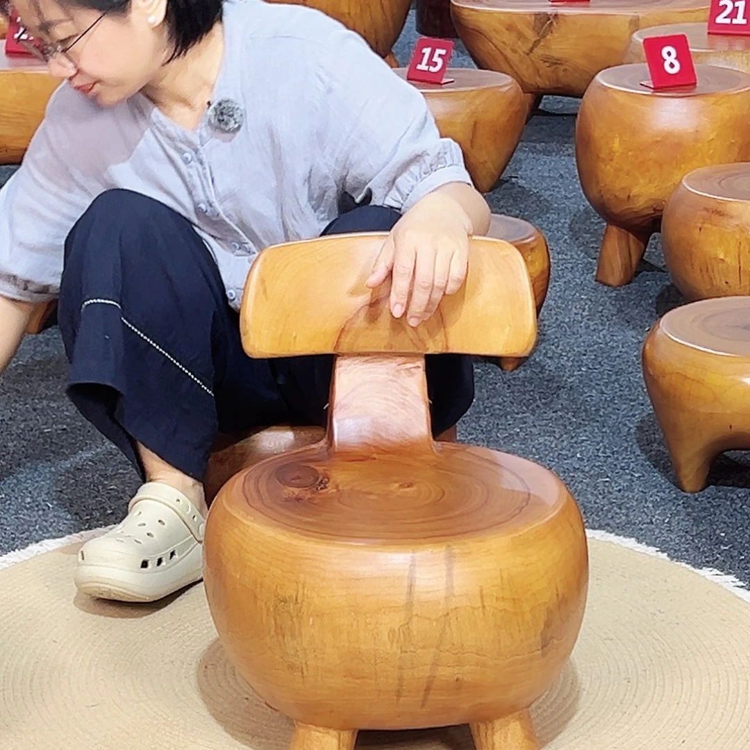 19 号香樟木尺寸：38-38-26-47cm