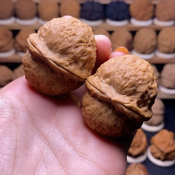 桃核吊坠至尊元宝45mm