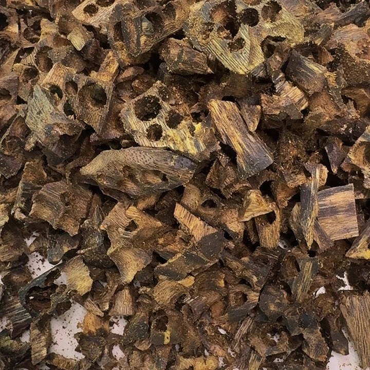 沉香碎屑沉香155克，薰香料