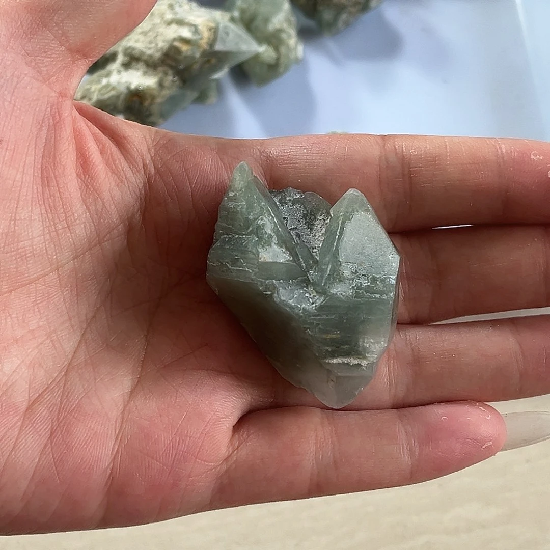 思***a绿水晶珠宝半成品未镶嵌