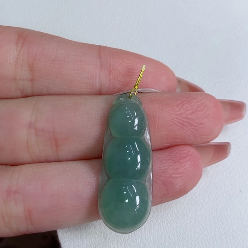 【闪购商品】颈饰未镶嵌翡翠小**妈
