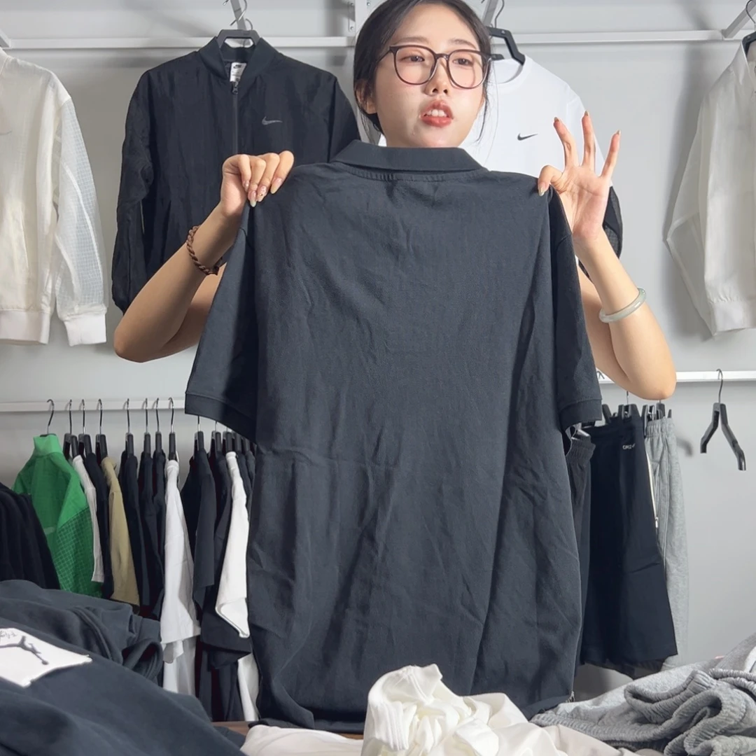 黑色。polo.   Xl不退换