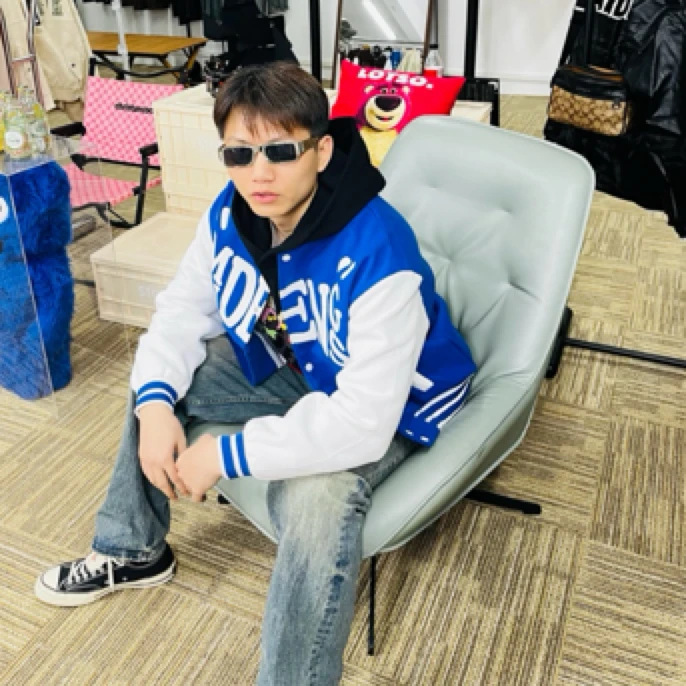 特价！蓝色超帅棒球服