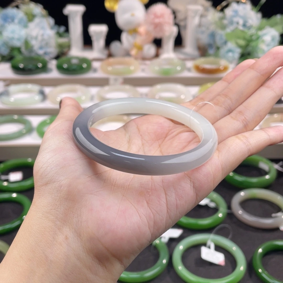 和田玉未镶嵌手镯紫白渐变58mm