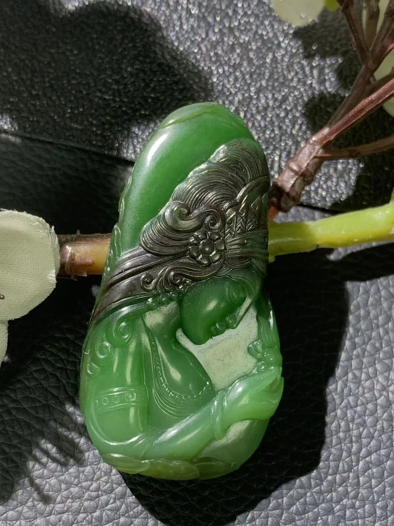 俄罗斯碧玉 红皮老料辣菠菜绿玉美人