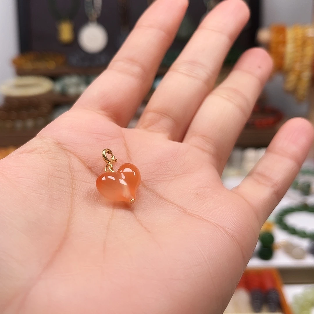 南红玛瑙1未镶嵌南红爱心